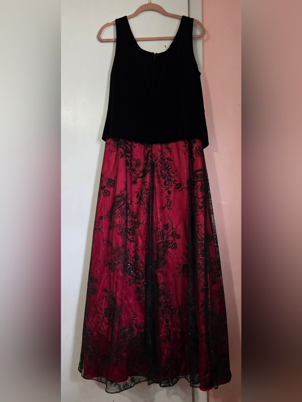 Evening Dress - Picture 3 of 10